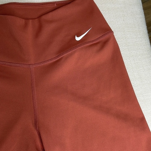 Nike Women's One Mid Rise 7" Bike Shorts Size XS - Picture 5 of 7